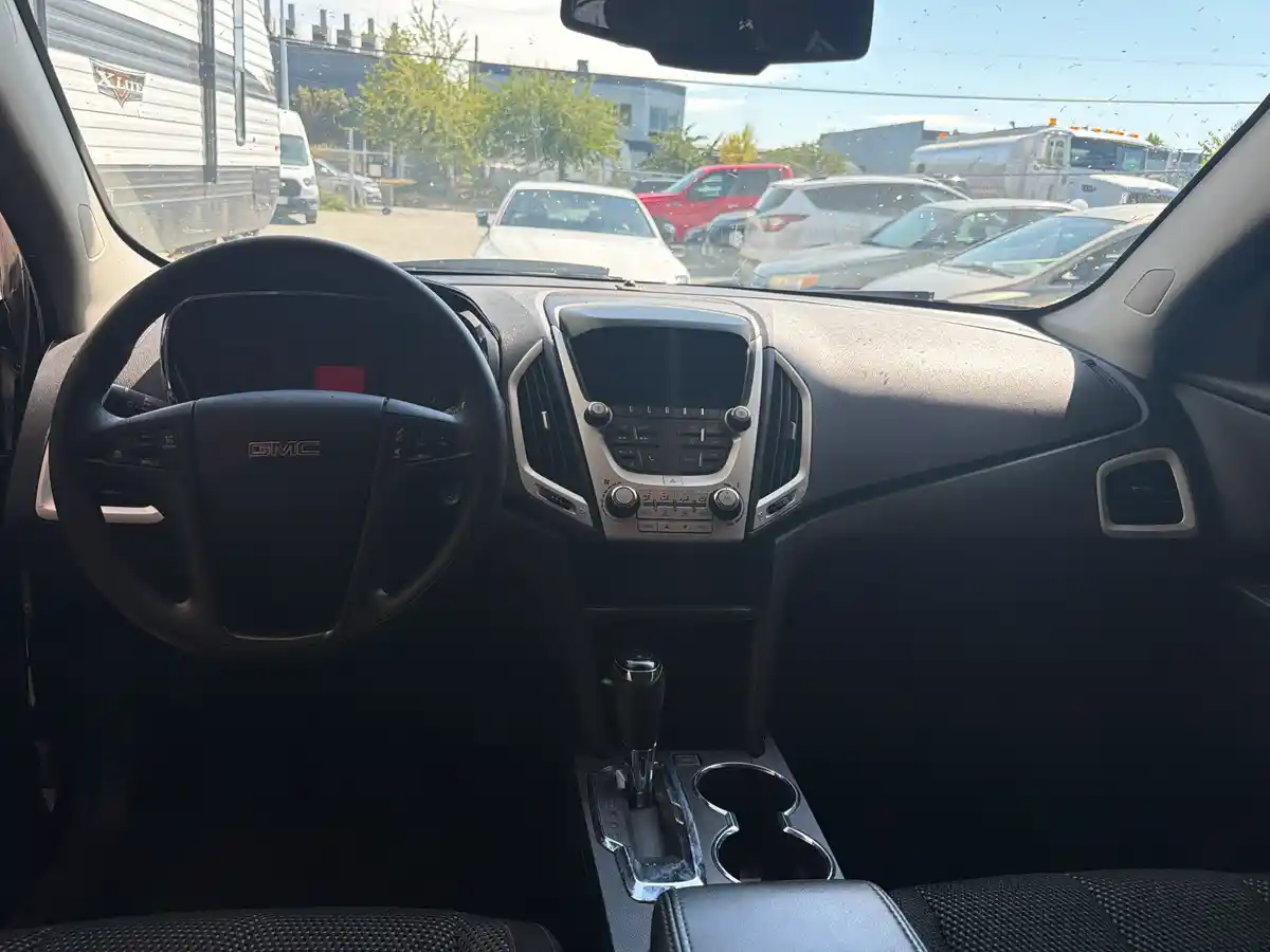 2017 GMC Terrain  SLE AWD - Image 10
