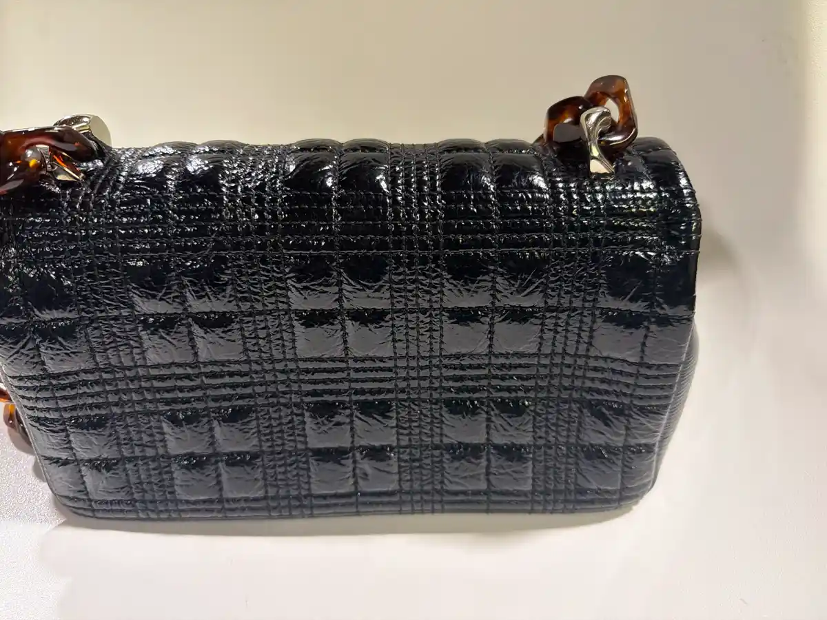 Burberry Small Lola Quilted Leather Shoulder Bag - Image 5