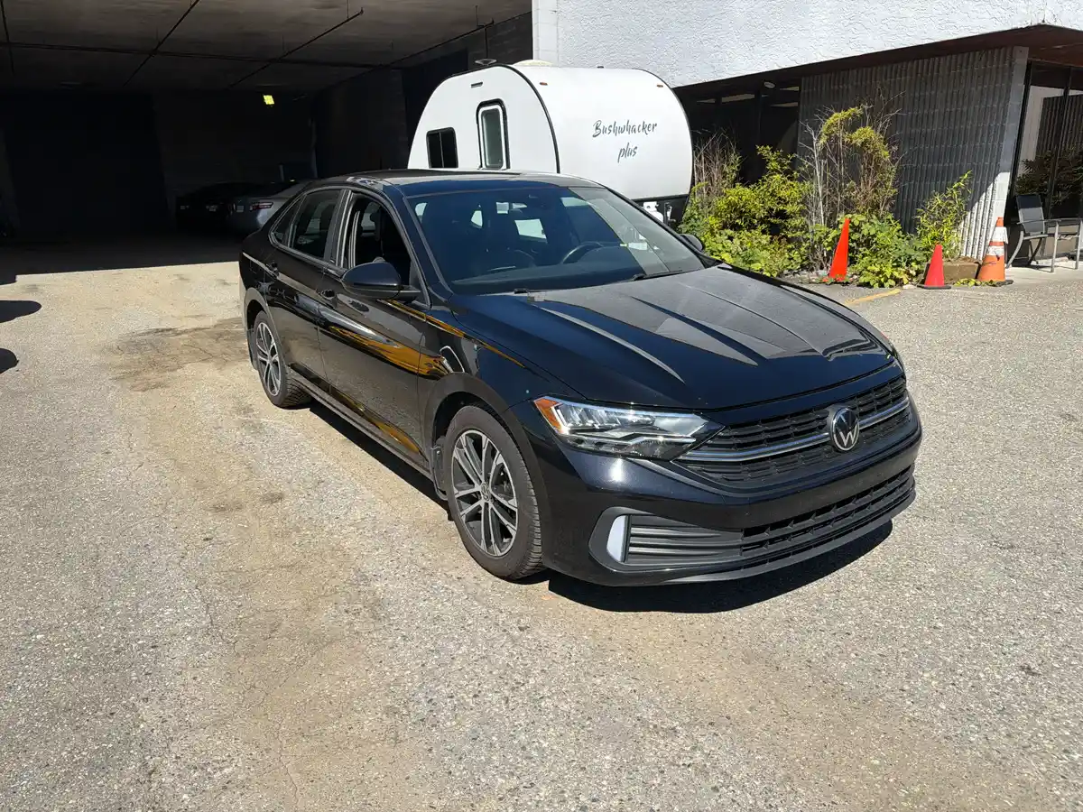 2023 Volkswagen Jetta Comfortline Sport - Image 8