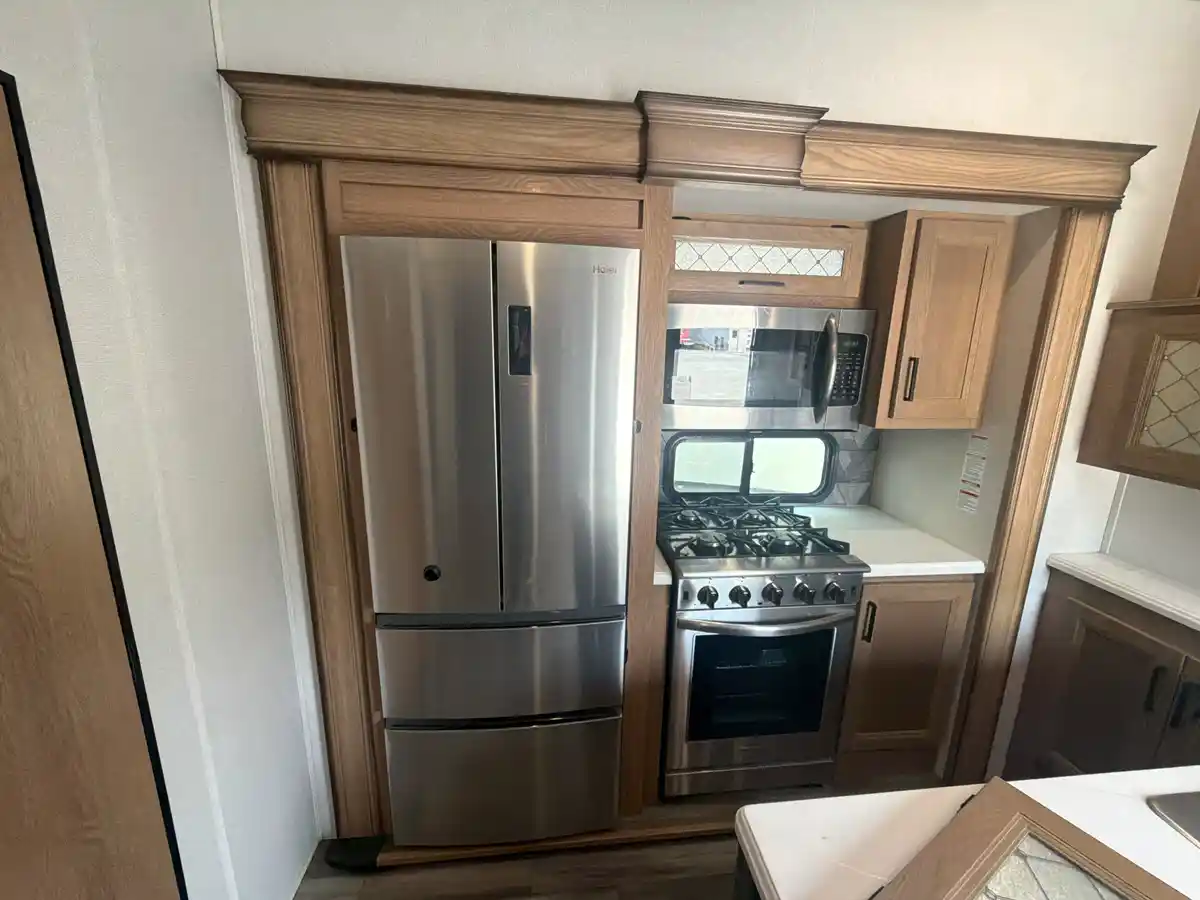2022 Forest River Sanibel 3802 - Image 12
