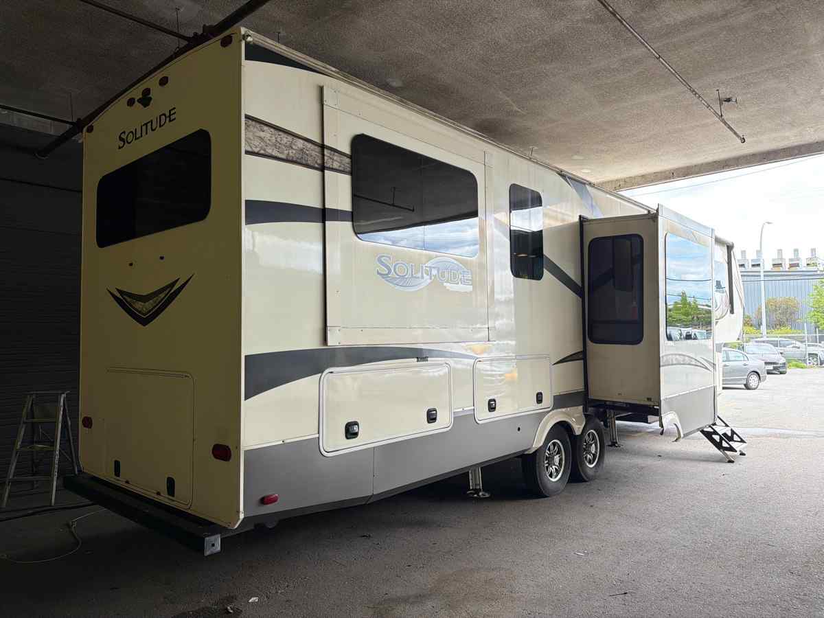 2018 Grand Design Solitude ST375RES - Image 4