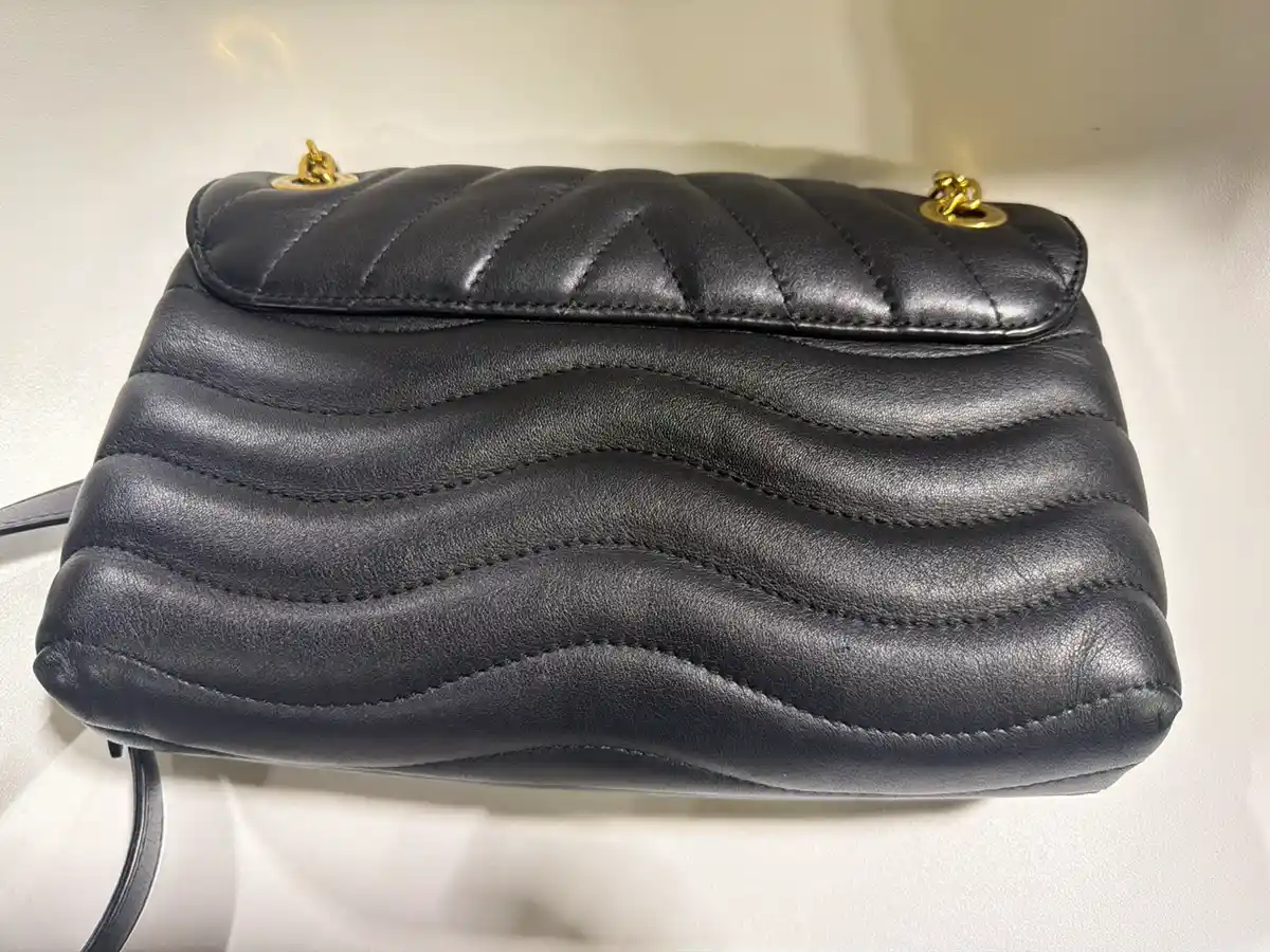 Louis Vuitton Wave Chain Bag - Image 5