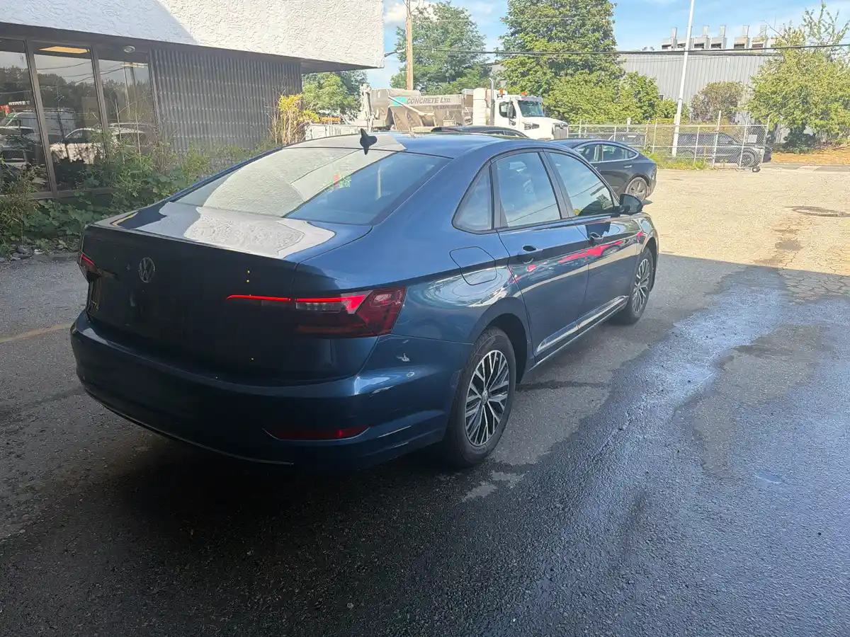 2019 Volkswagen Jetta SEL - Image 6