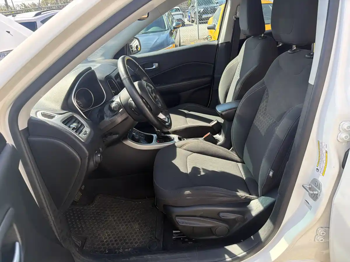 2019 Jeep Compass Sport - Image 13