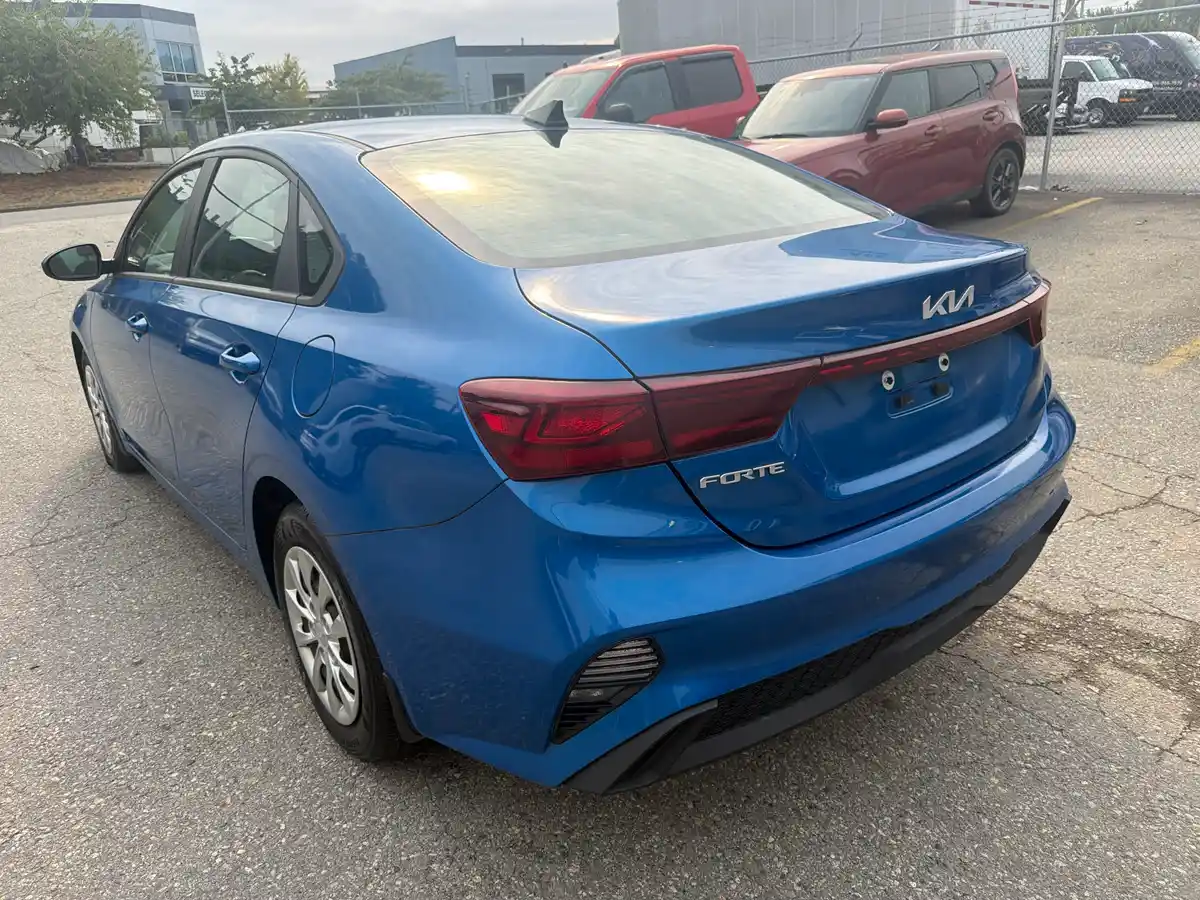 2023 Kia Forte LX - Image 4