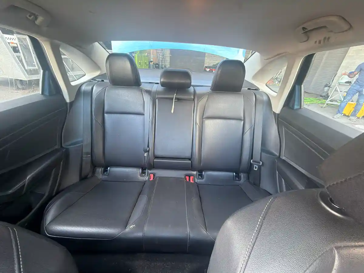 2019 Volkswagen Jetta SEL - Image 15