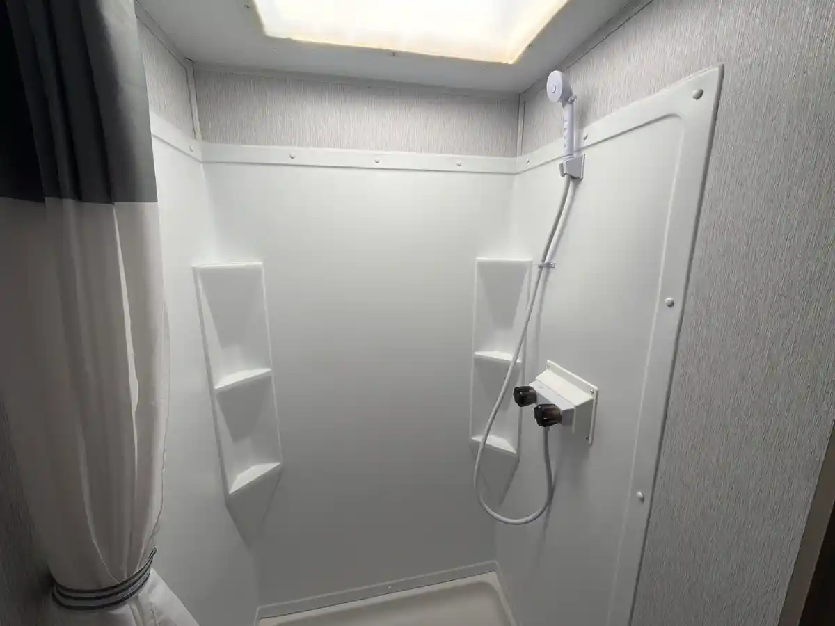 2024 Forest River Wildwood X-Lite 24RLXL - Image 16