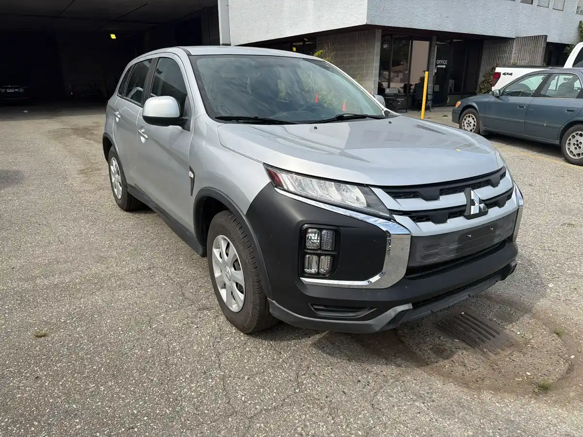 2021 Mitsubishi RVR ES - Image 4