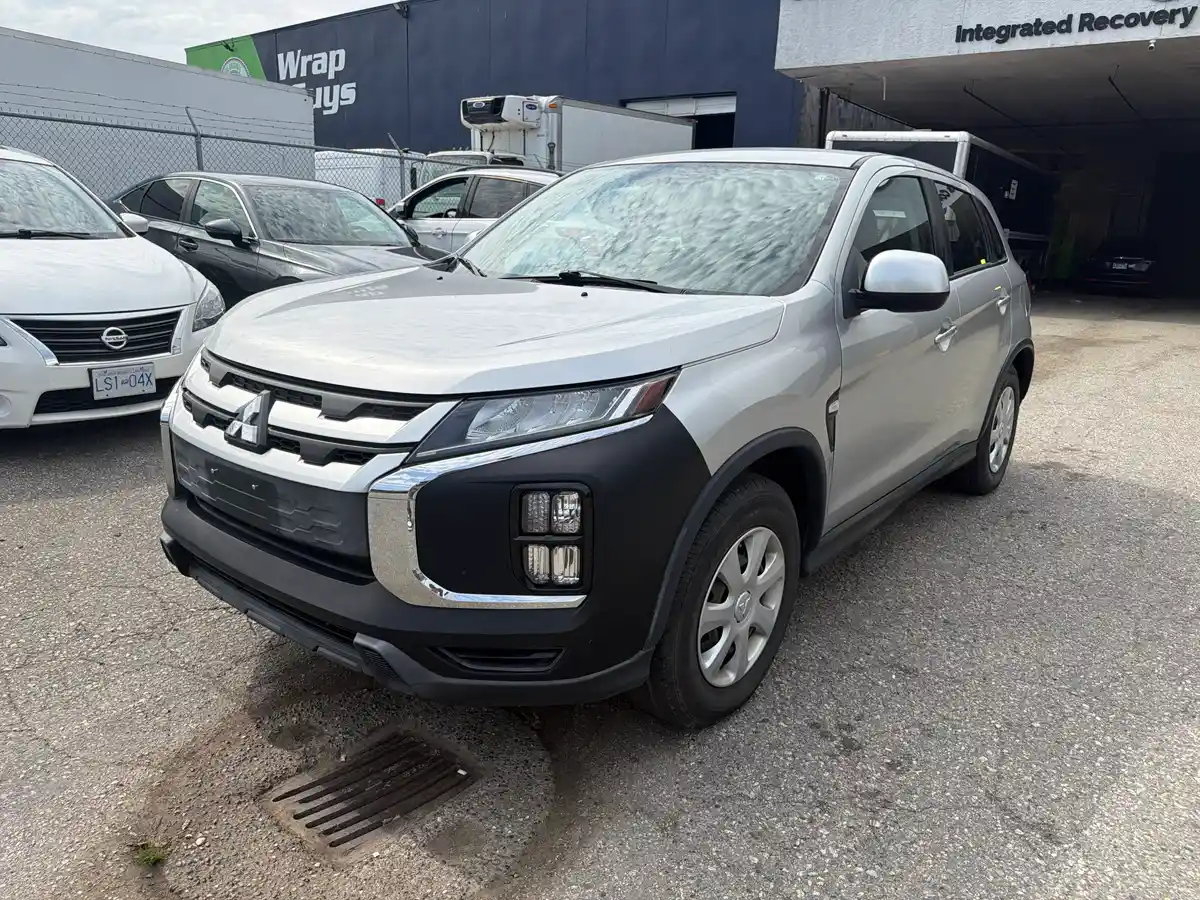 2021 Mitsubishi RVR ES