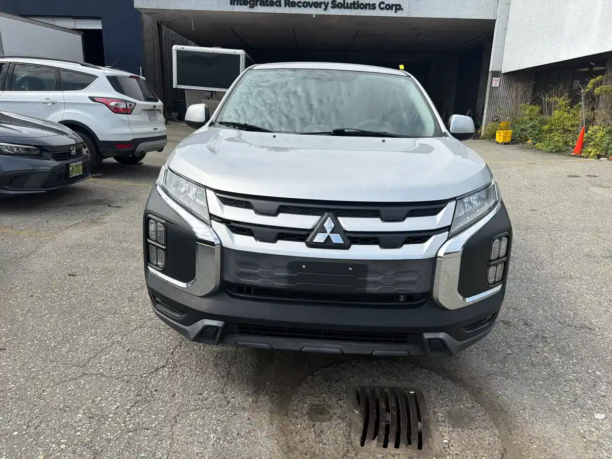 2021 Mitsubishi RVR ES - Image 3