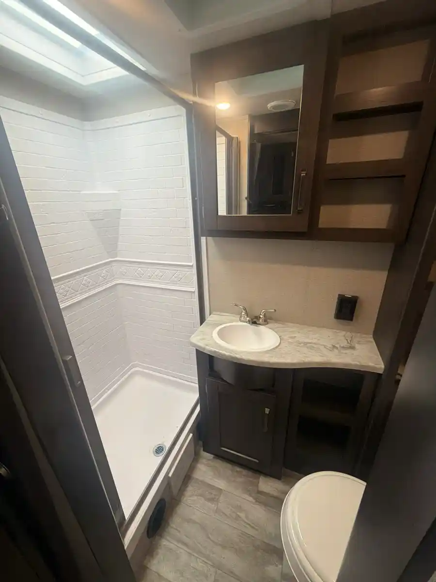 2022 Grand Design Transcend 200MK - Image 17
