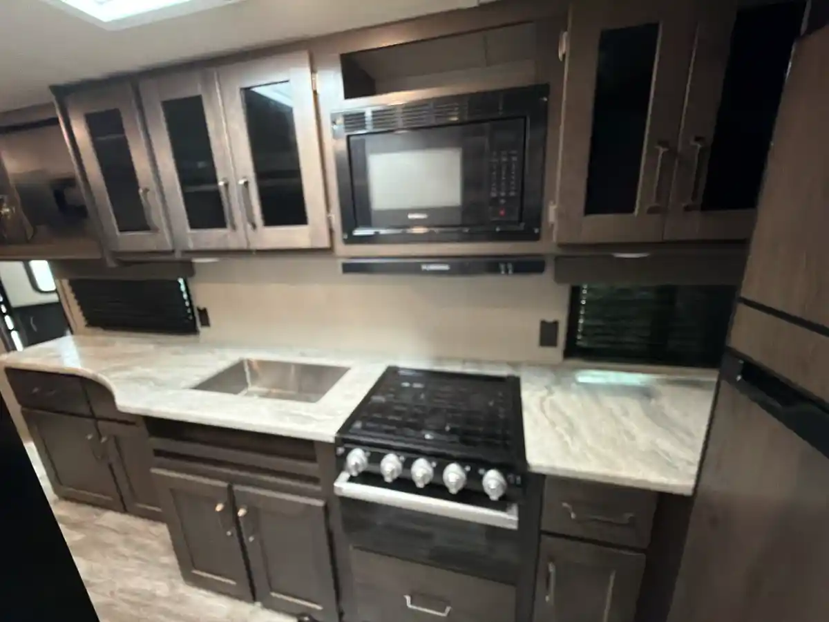 2022 Grand Design Transcend 200MK - Image 11