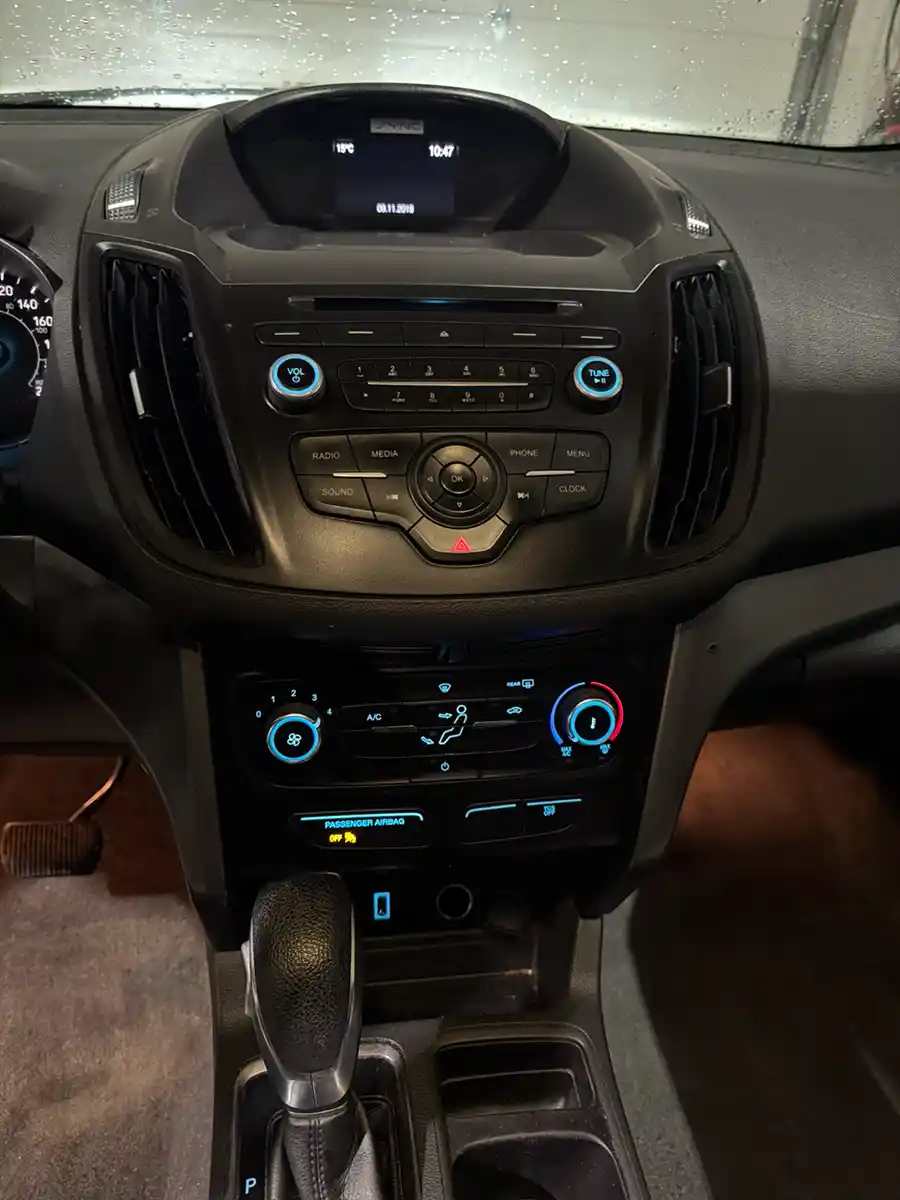 2017 Ford Escape S - Image 11