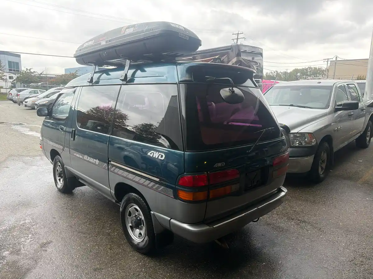 1994 Toyota LiteAce GXL - Image 3