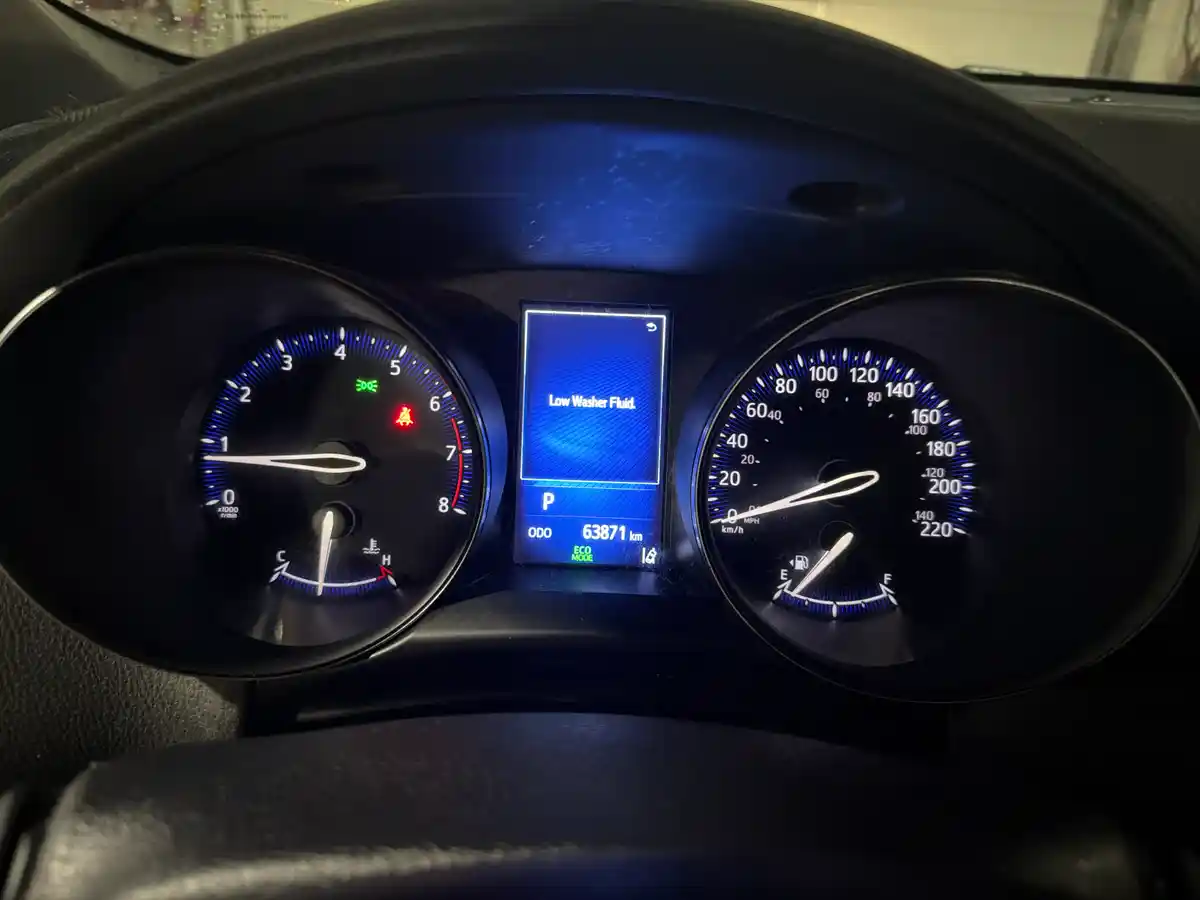 2018 Toyota C-HR - Image 15