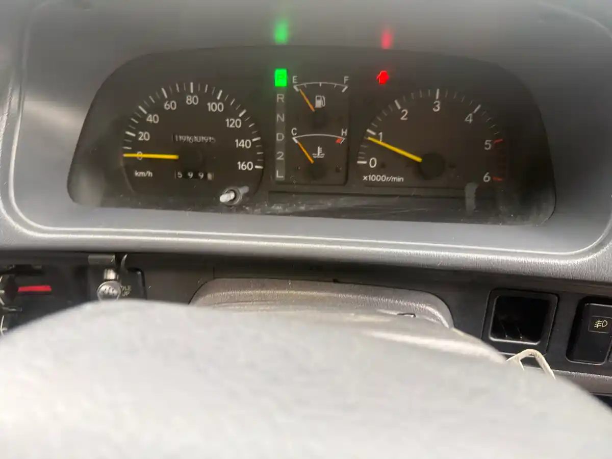 1994 Toyota LiteAce GXL - Image 9