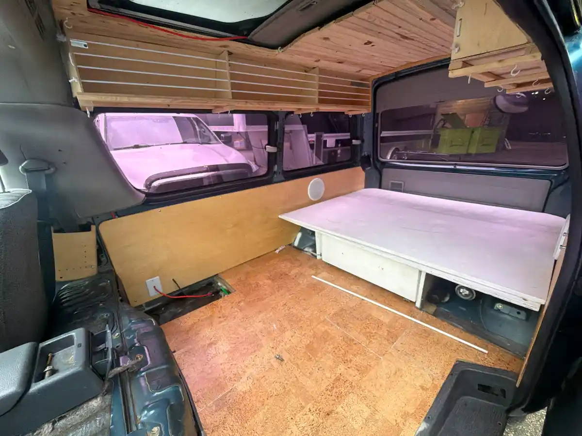 1994 Toyota LiteAce GXL - Image 15