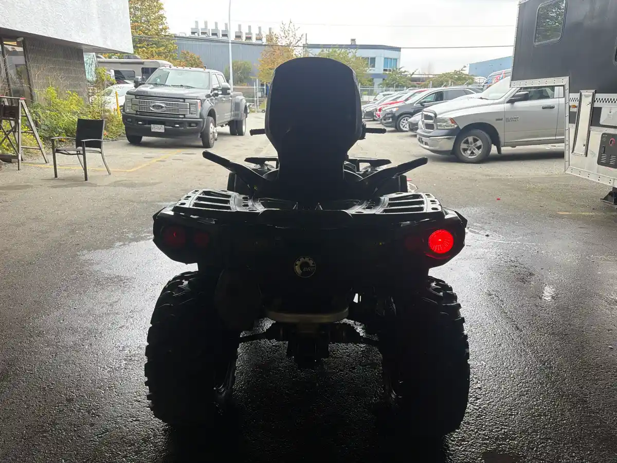 2023 Can-Am Outlander MAX 850 - Image 3